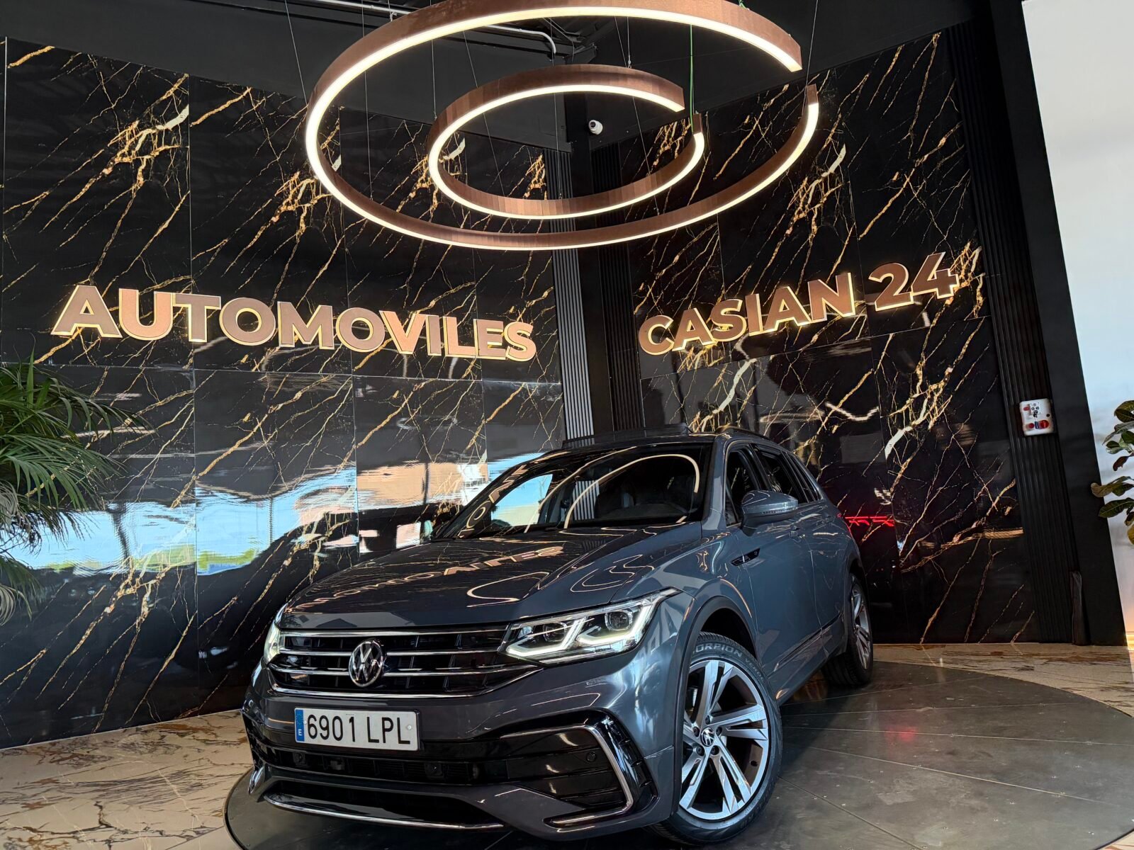 VOLKSWAGEN Tiguan RLine 2.0 TDI 110kW 150CV PANORAMA