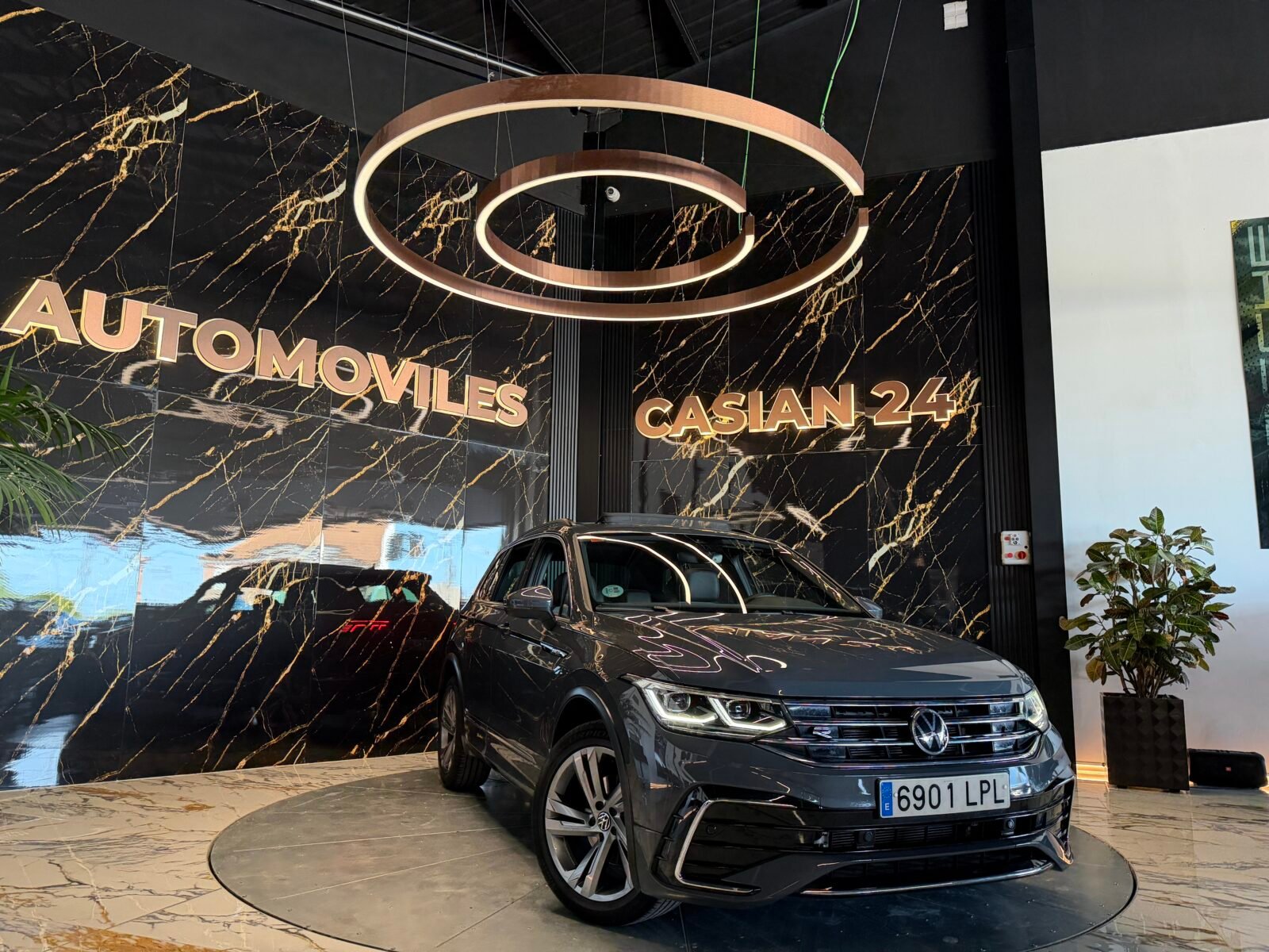 VOLKSWAGEN Tiguan RLine 2.0 TDI 110kW 150CV PANORAMA