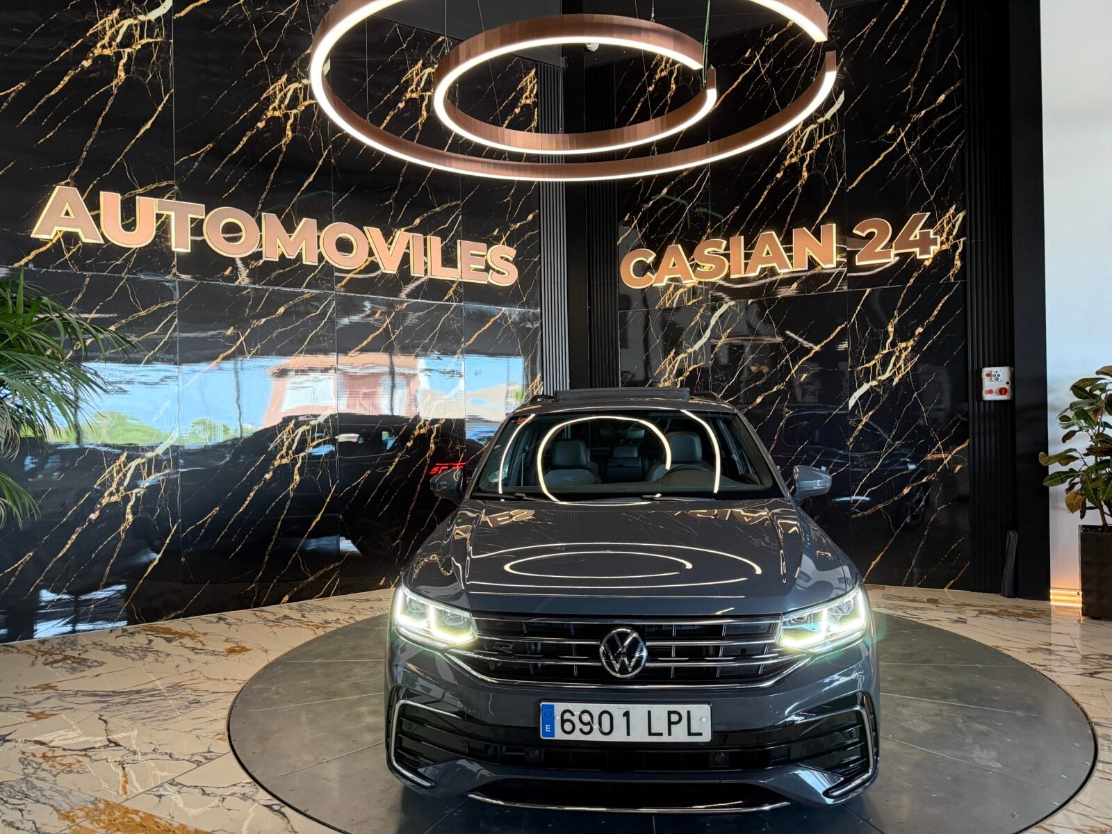 VOLKSWAGEN Tiguan RLine 2.0 TDI 110kW 150CV PANORAMA