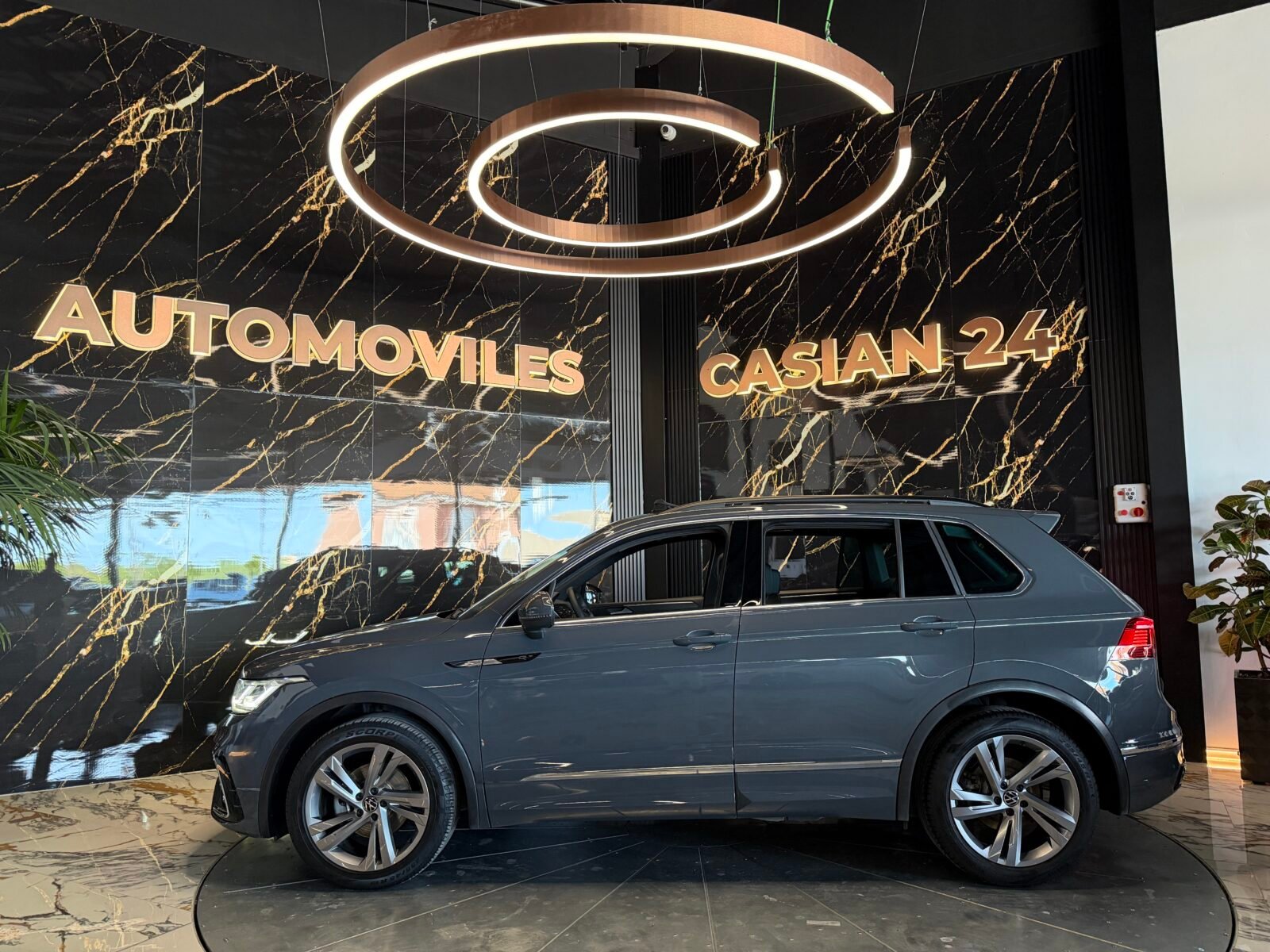 VOLKSWAGEN Tiguan RLine 2.0 TDI 110kW 150CV PANORAMA