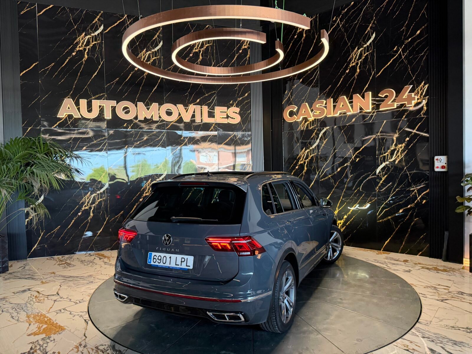 VOLKSWAGEN Tiguan RLine 2.0 TDI 110kW 150CV PANORAMA