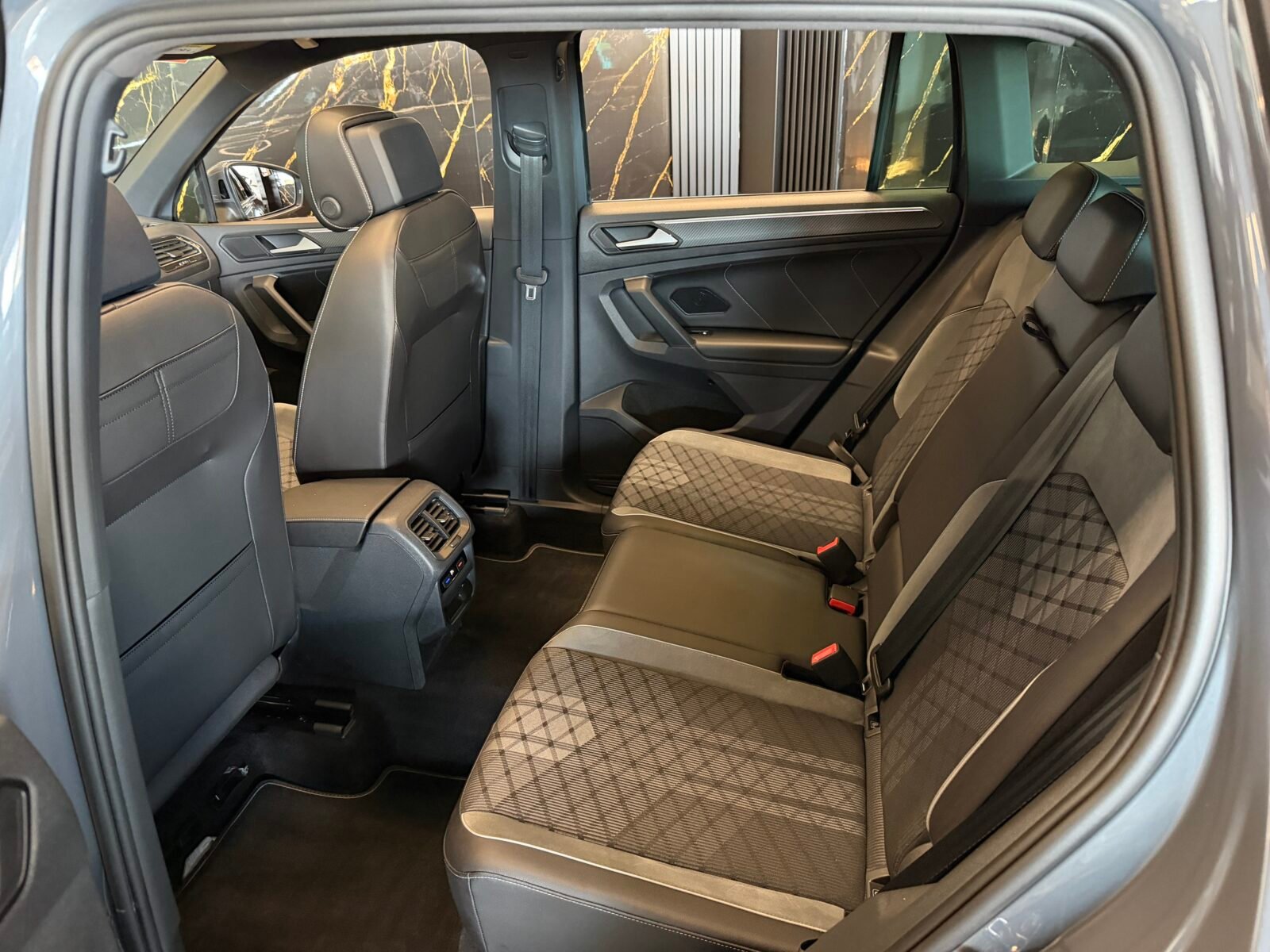 VOLKSWAGEN Tiguan RLine 2.0 TDI 110kW 150CV PANORAMA