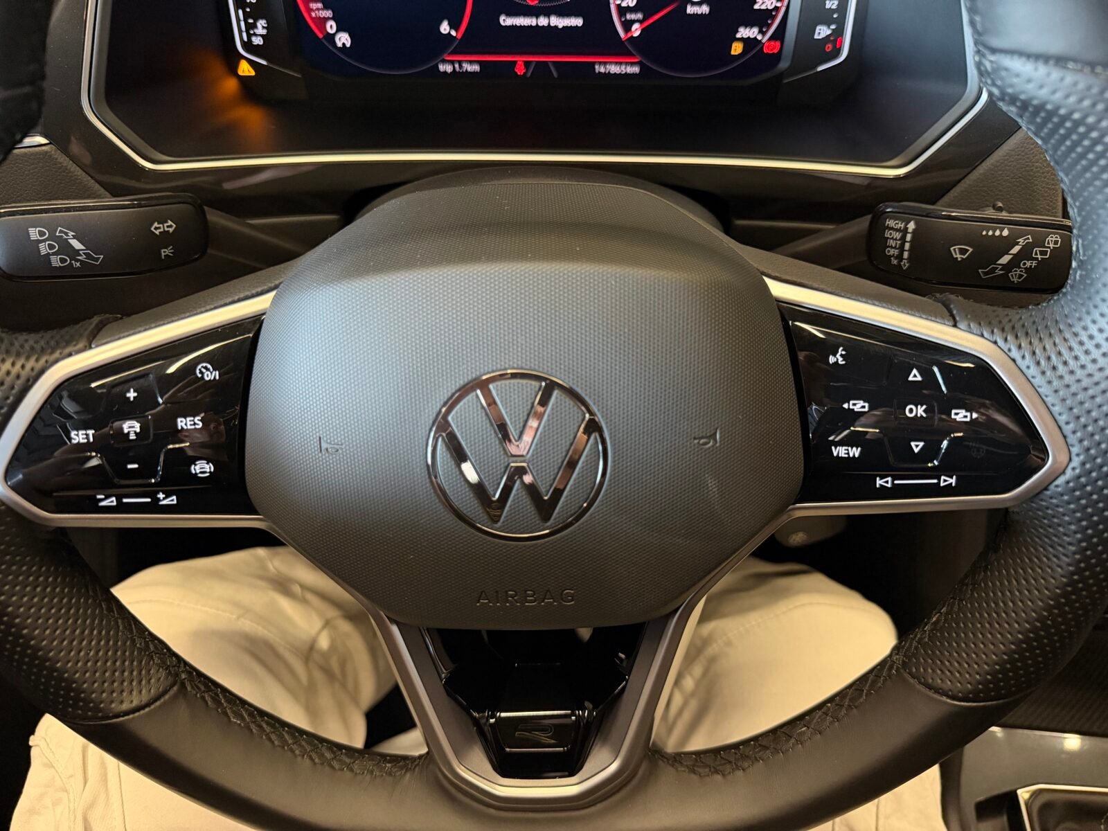 VOLKSWAGEN Tiguan RLine 2.0 TDI 110kW 150CV PANORAMA