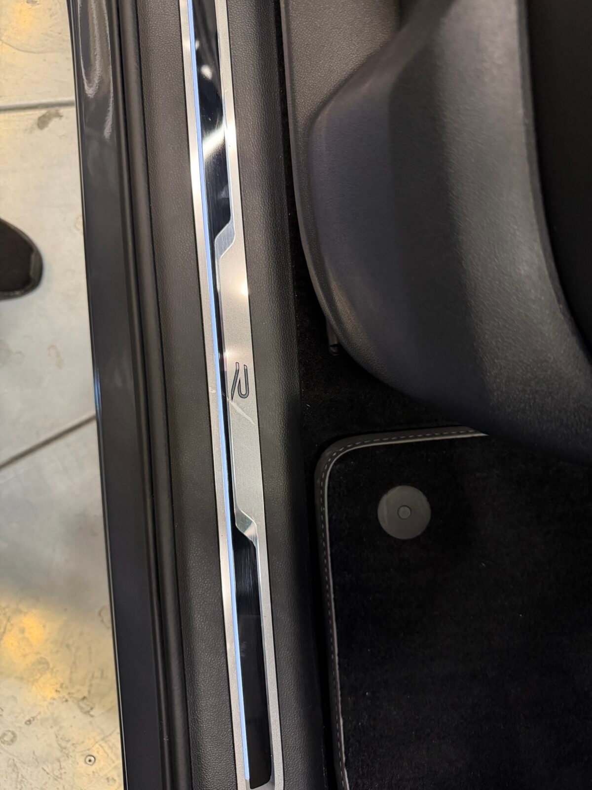 VOLKSWAGEN Tiguan RLine 2.0 TDI 110kW 150CV PANORAMA