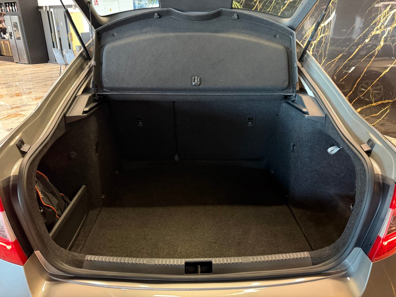 SKODA  Octavia 2.0 TDI CR 110KW 150cv Like
