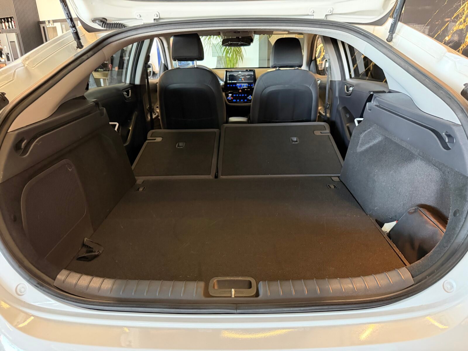 HYUNDAI IONIQ EV Style