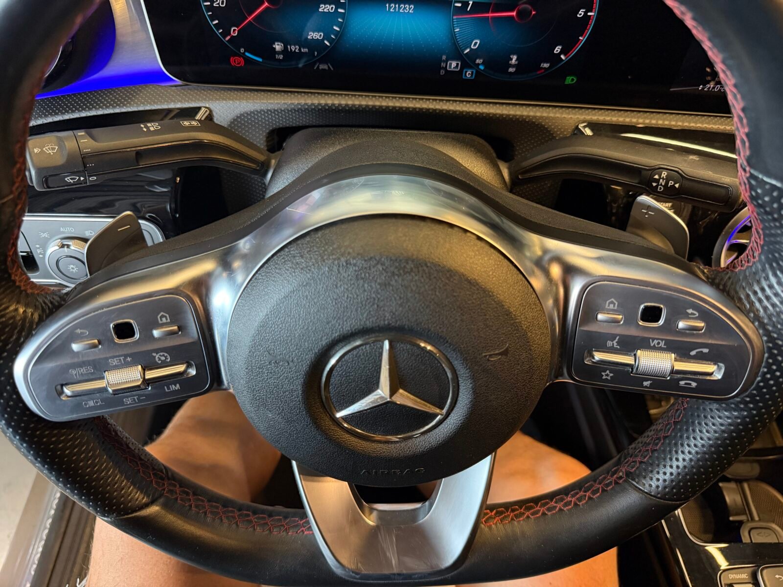 MERCEDES-BENZ CLA200D 150CV AMG MOTOR MERCEDES CON CADENA
