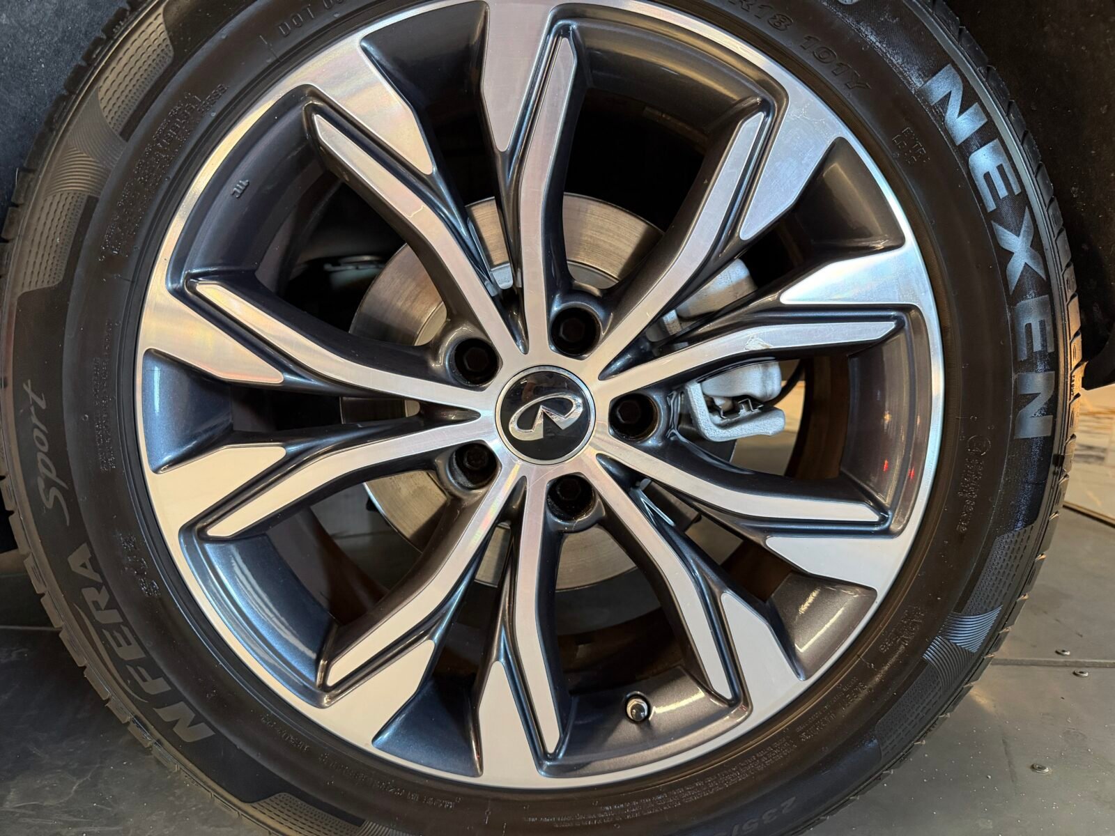 INFINITI QX30 2.2D 170CV  PREMIUM TECH 7DCT AWD