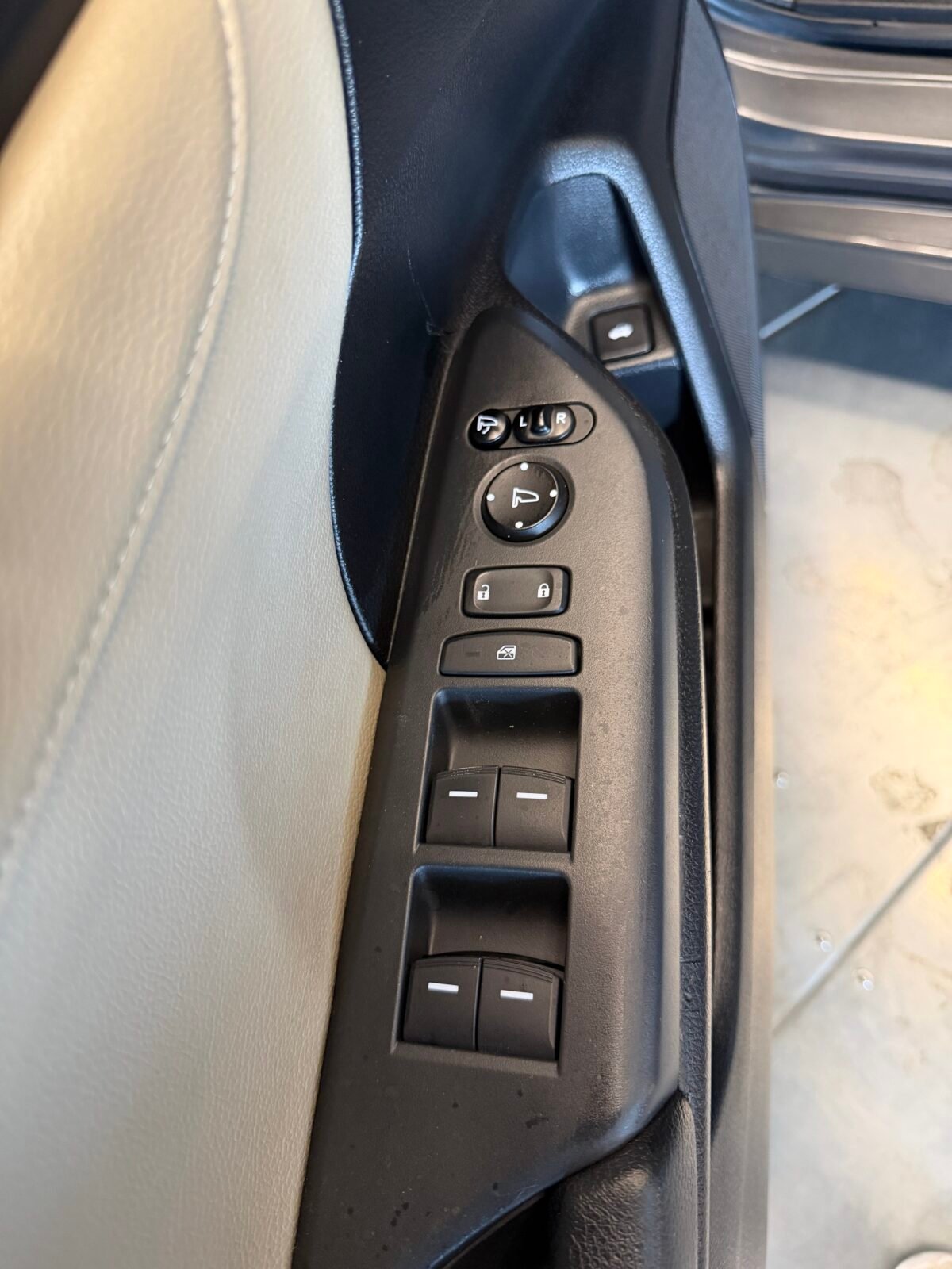 HONDA HONDA Civic 1.5 IVTEC TURBO ELEGANCE NAV