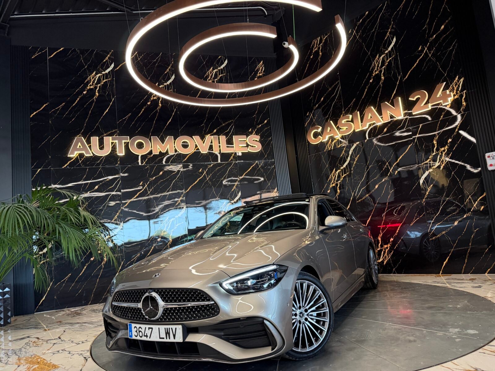 MERCEDES-BENZ Clase C 220d AMG 200CV FULL