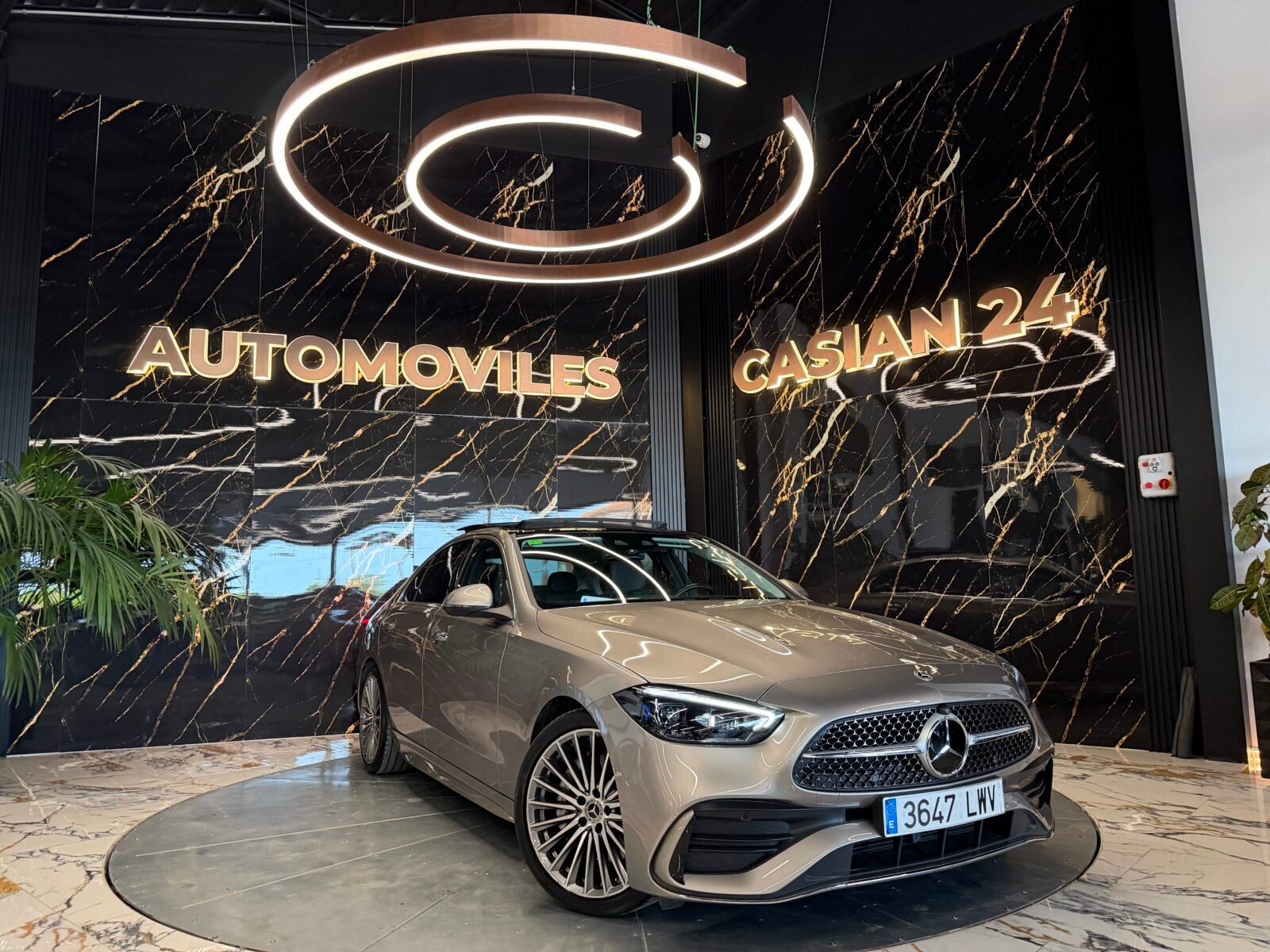 MERCEDES-BENZ Clase C 220d AMG 200CV FULL