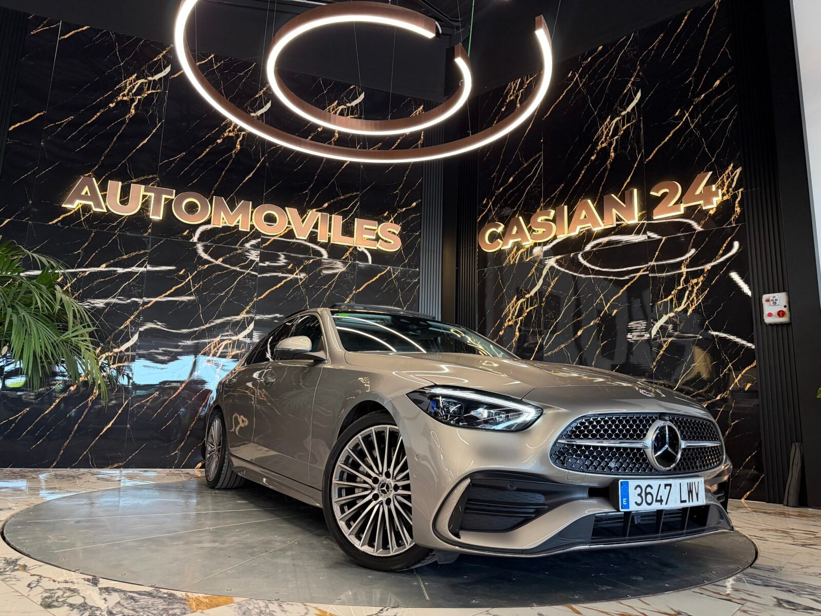 MERCEDES-BENZ Clase C 220d AMG 200CV FULL