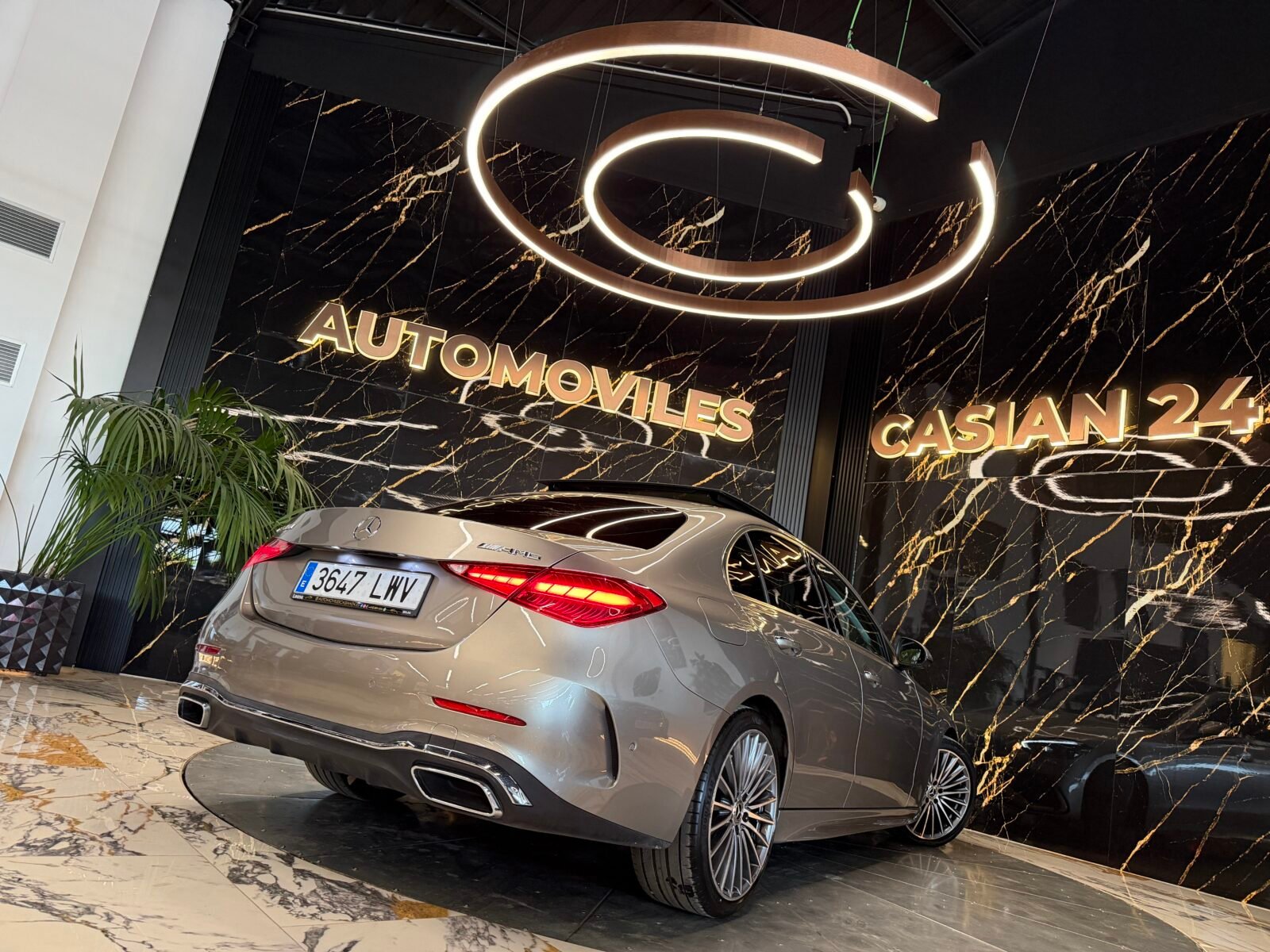 MERCEDES-BENZ Clase C 220d AMG 200CV FULL