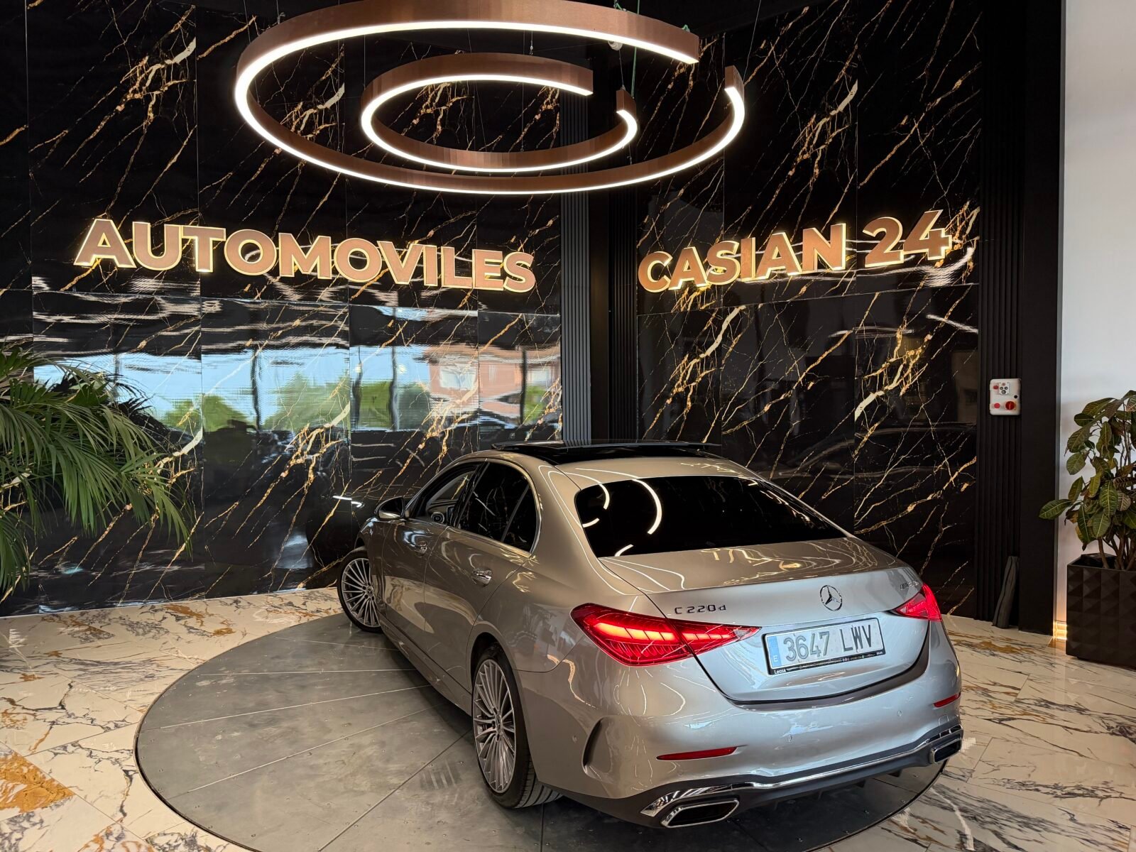 MERCEDES-BENZ Clase C 220d AMG 200CV FULL