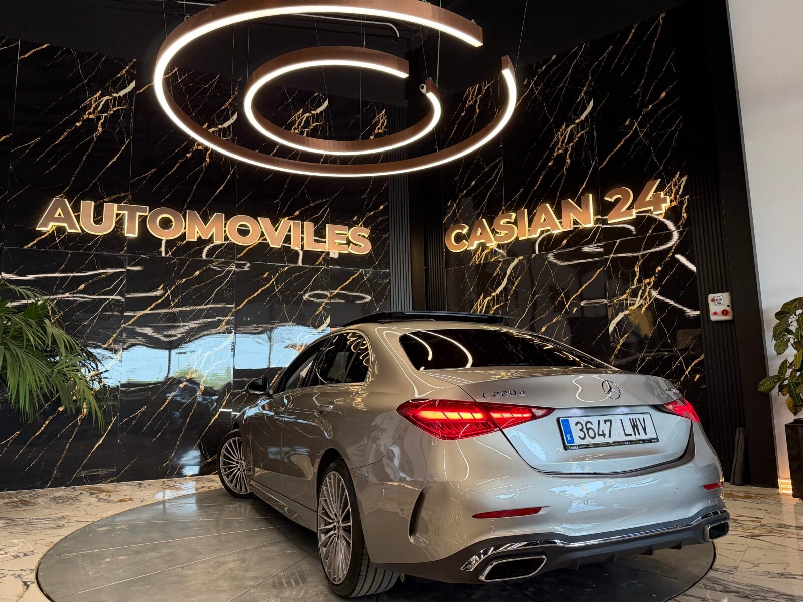 MERCEDES-BENZ Clase C 220d AMG 200CV FULL