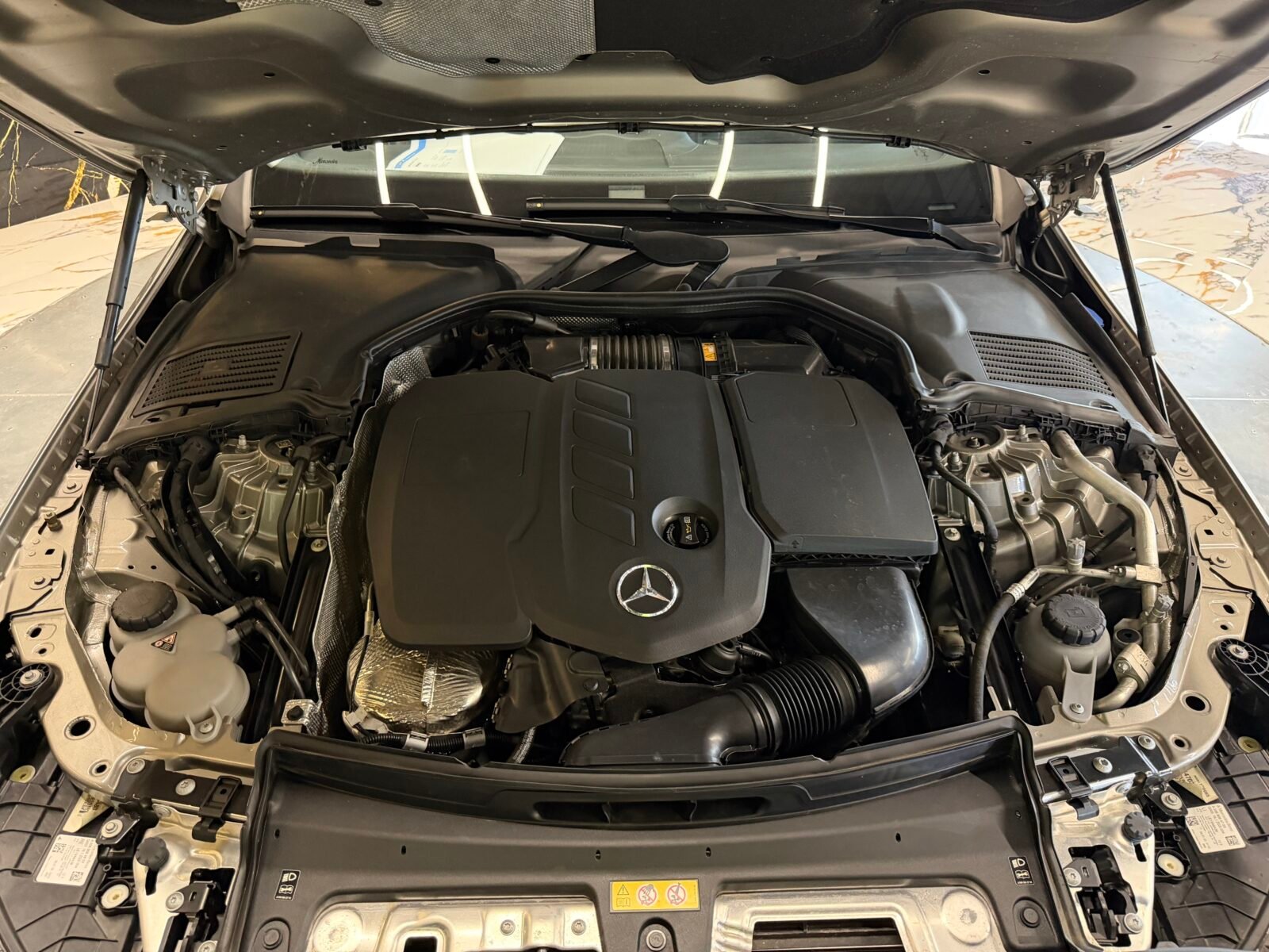 MERCEDES-BENZ Clase C 220d AMG 200CV FULL