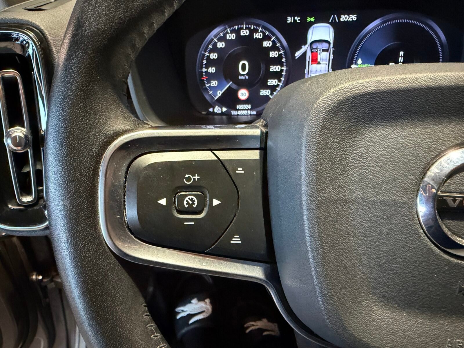 VOLVO XC40 1.5 T5 Twin Recharge Inscription Ex Auto