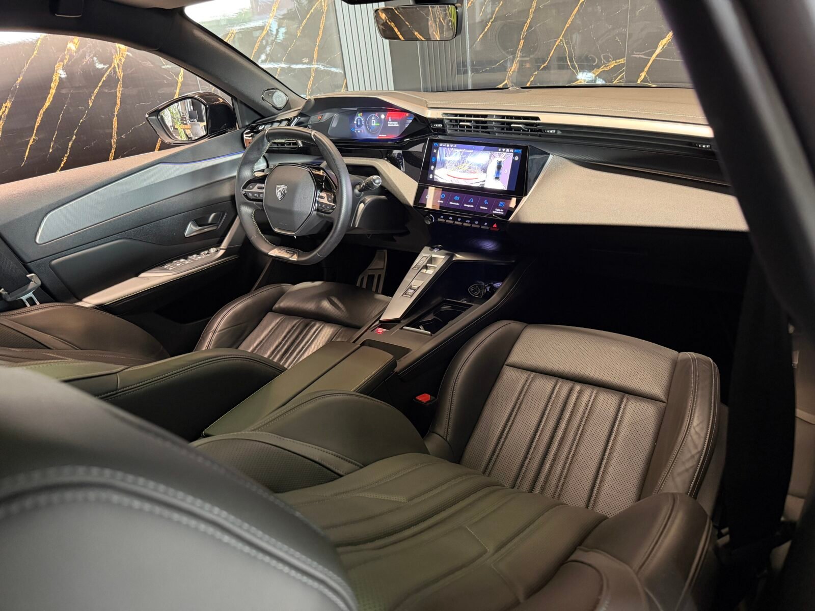 PEUGEOT 408 HYBRIDO ENCHUFABLE GT LINE