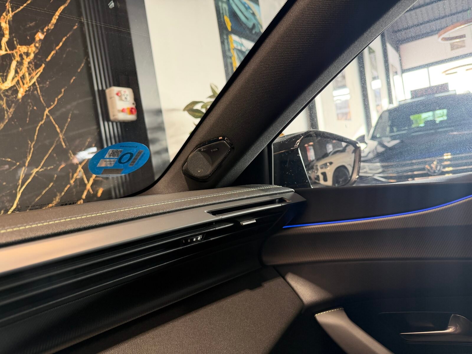 PEUGEOT 408 HYBRIDO ENCHUFABLE GT LINE