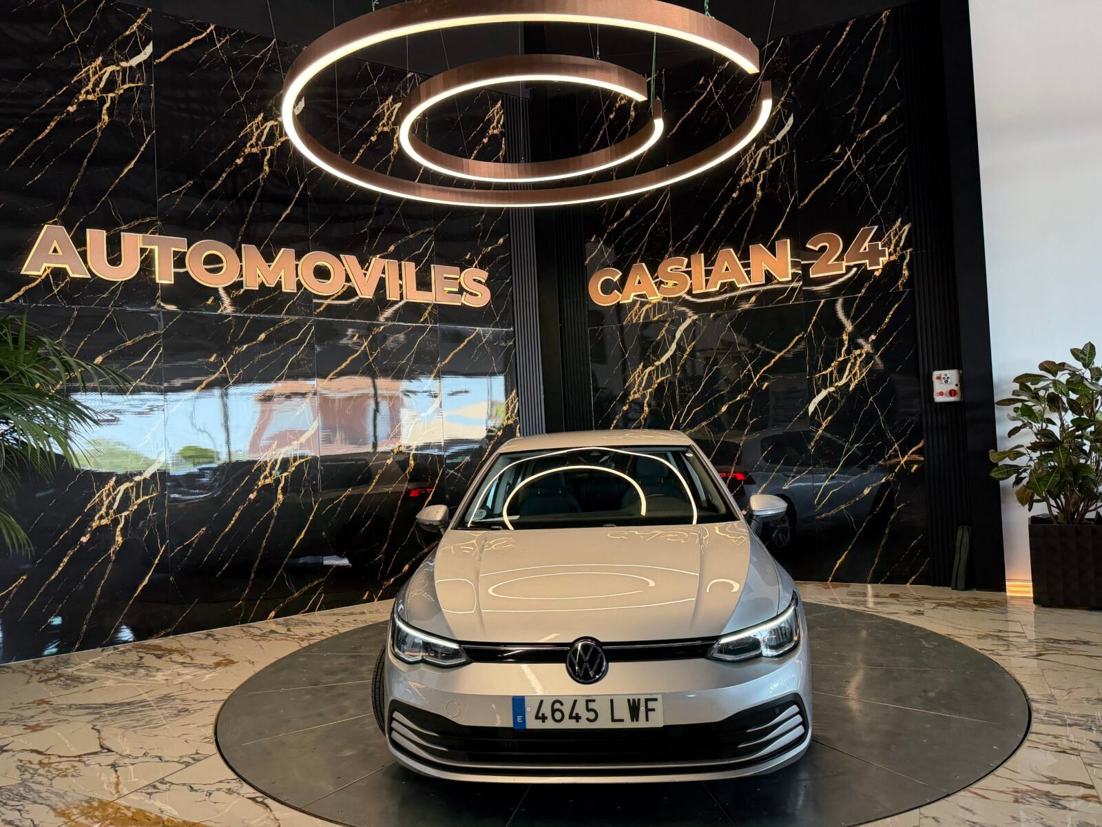 VOLKSWAGEN Golf Life 2.0 TDI 85kW 115CV