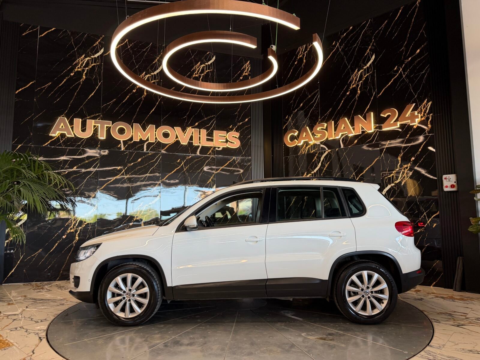 VOLKSWAGEN Tiguan Sport 2.0 TDI 150CV BMT