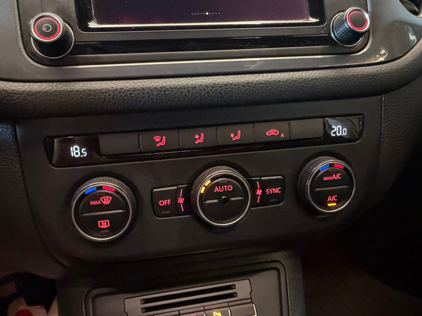 VOLKSWAGEN Tiguan Sport 2.0 TDI 150CV BMT