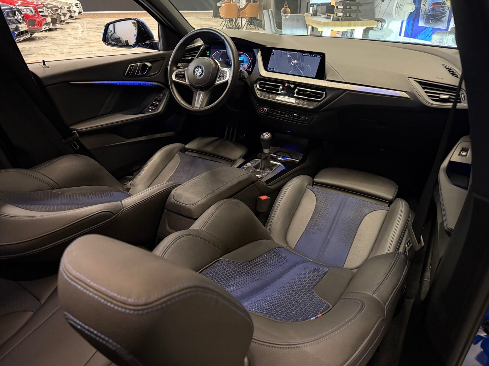 BMW Serie 1 118d 2.0 150CV M Paket INDIVIDUAL FUL PANORAMA