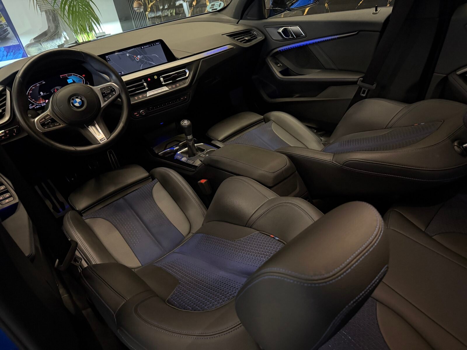 BMW Serie 1 118d 2.0 150CV M Paket INDIVIDUAL FUL PANORAMA