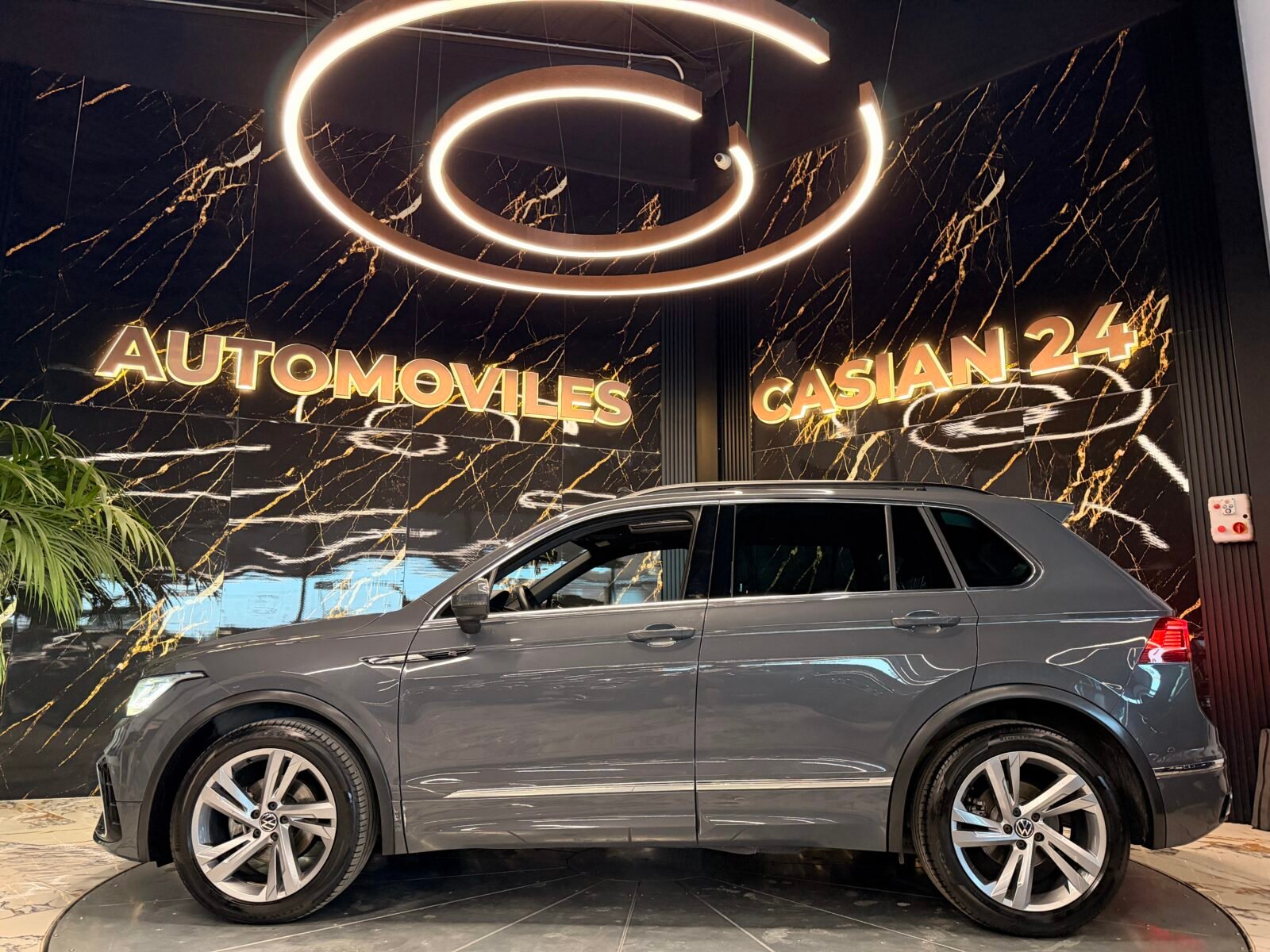 VOLKSWAGEN Tiguan RLine 2.0 TDI 110kW 150CV DSG