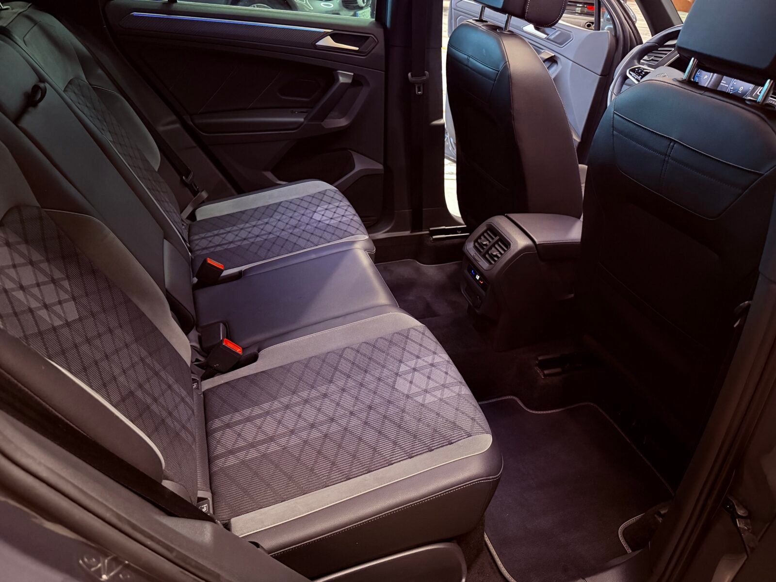 VOLKSWAGEN Tiguan RLine 2.0 TDI 110kW 150CV DSG