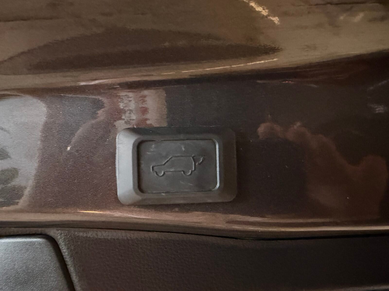 TOYOTA Rav4 2.5l 220H Luxury  MOTOR IRROMPIBLE