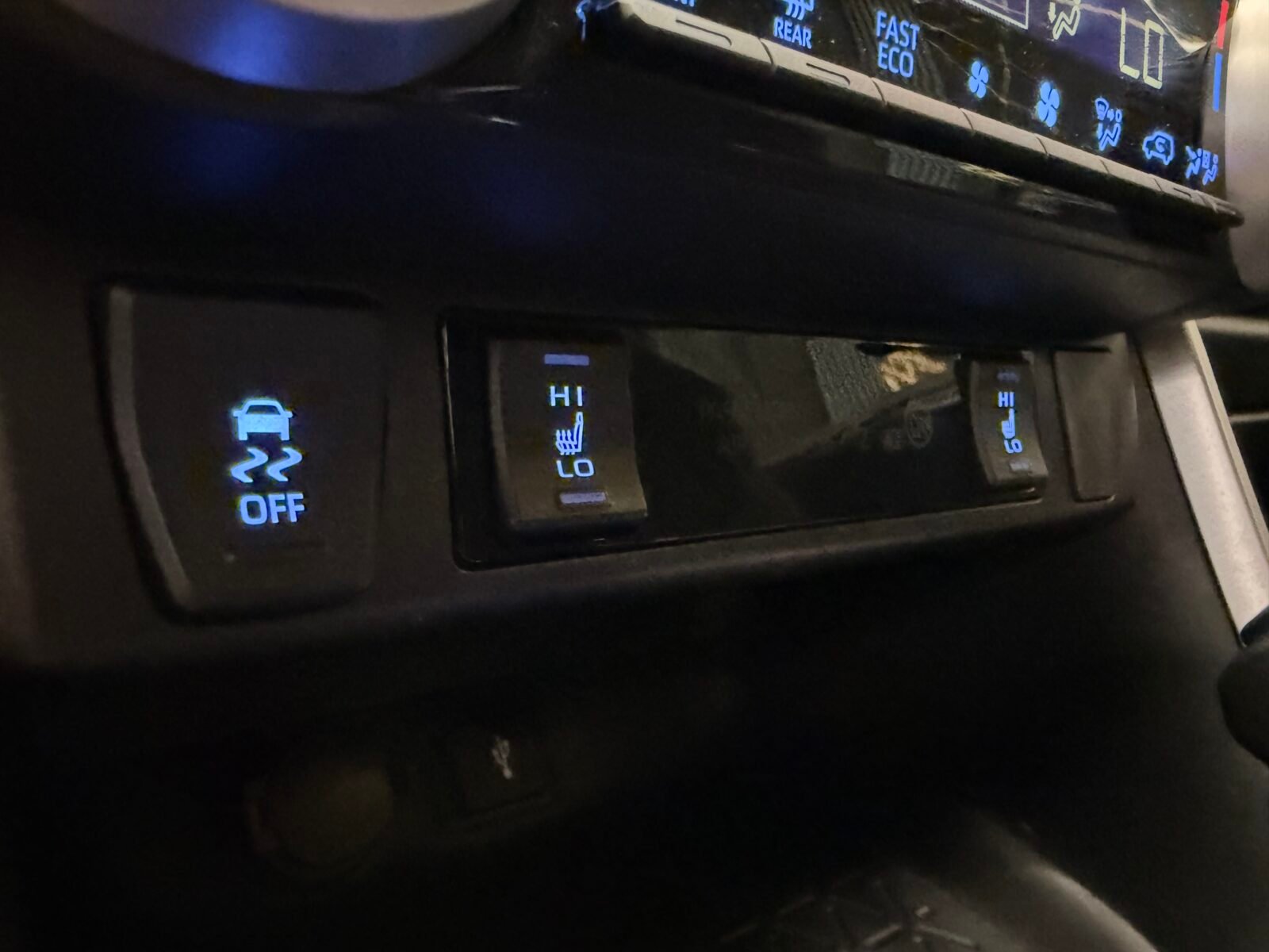 TOYOTA Rav4 2.5l 220H Luxury  MOTOR IRROMPIBLE