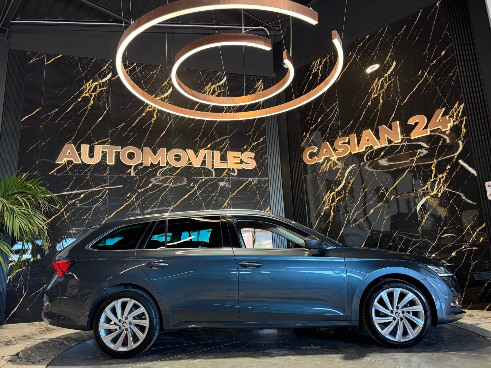 SKODA Octavia Combi 2.0 TDI 150CV DSG Sport Edition Plus