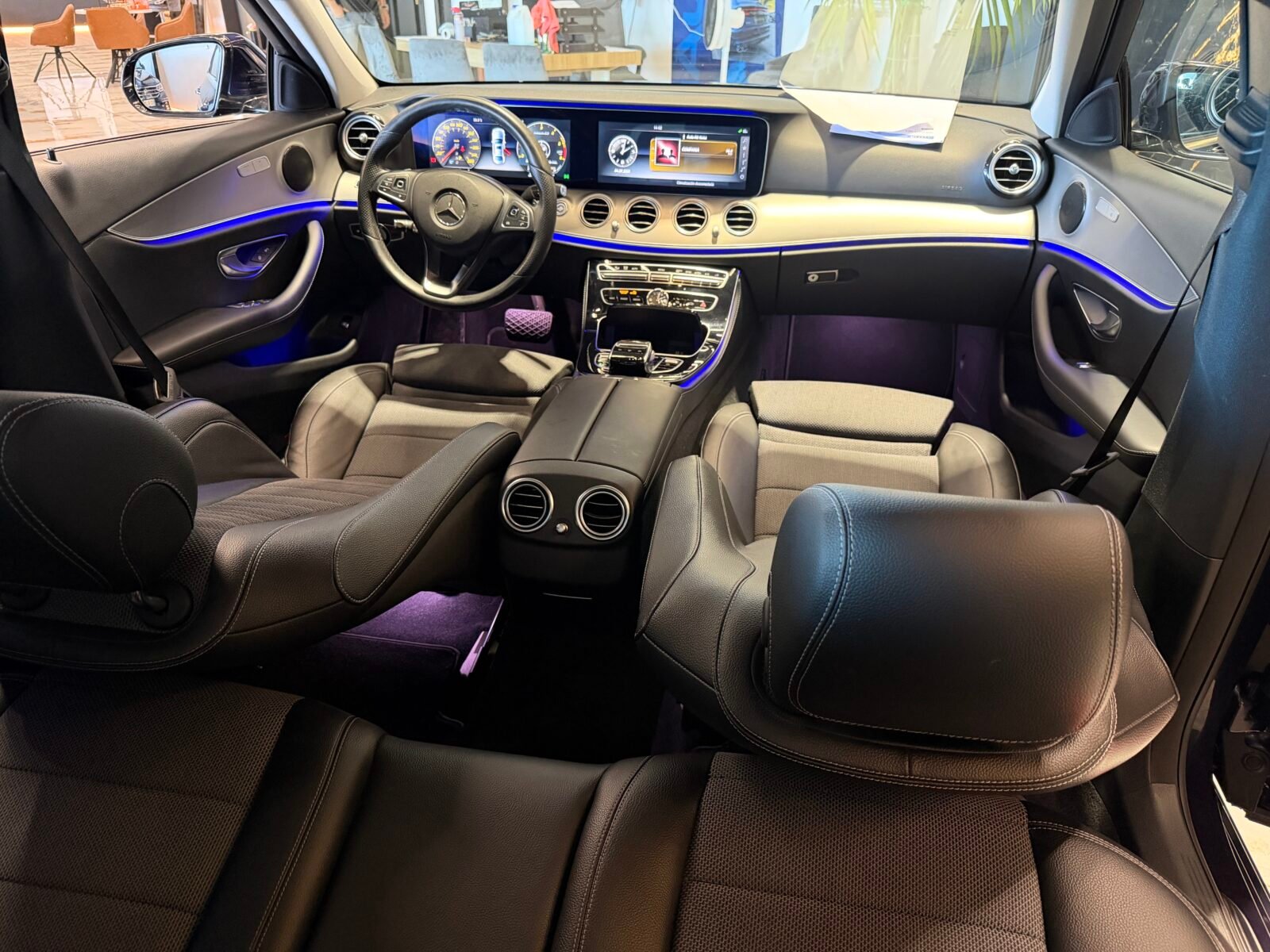 MERCEDES-BENZ E 220d 195CV AMG Motor MERCEDES CON CADENA IRROMPIBLE
