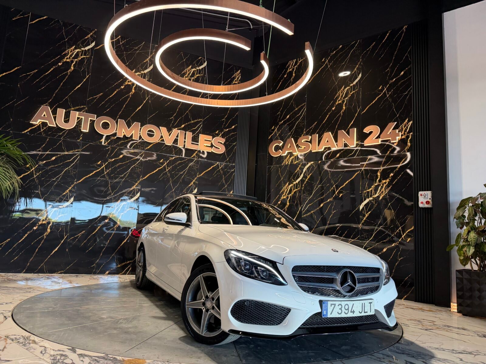 MERCEDES-BENZ C 220d AMG 170CV Motor MERCEDES CON CDENA IRROMPIBLE