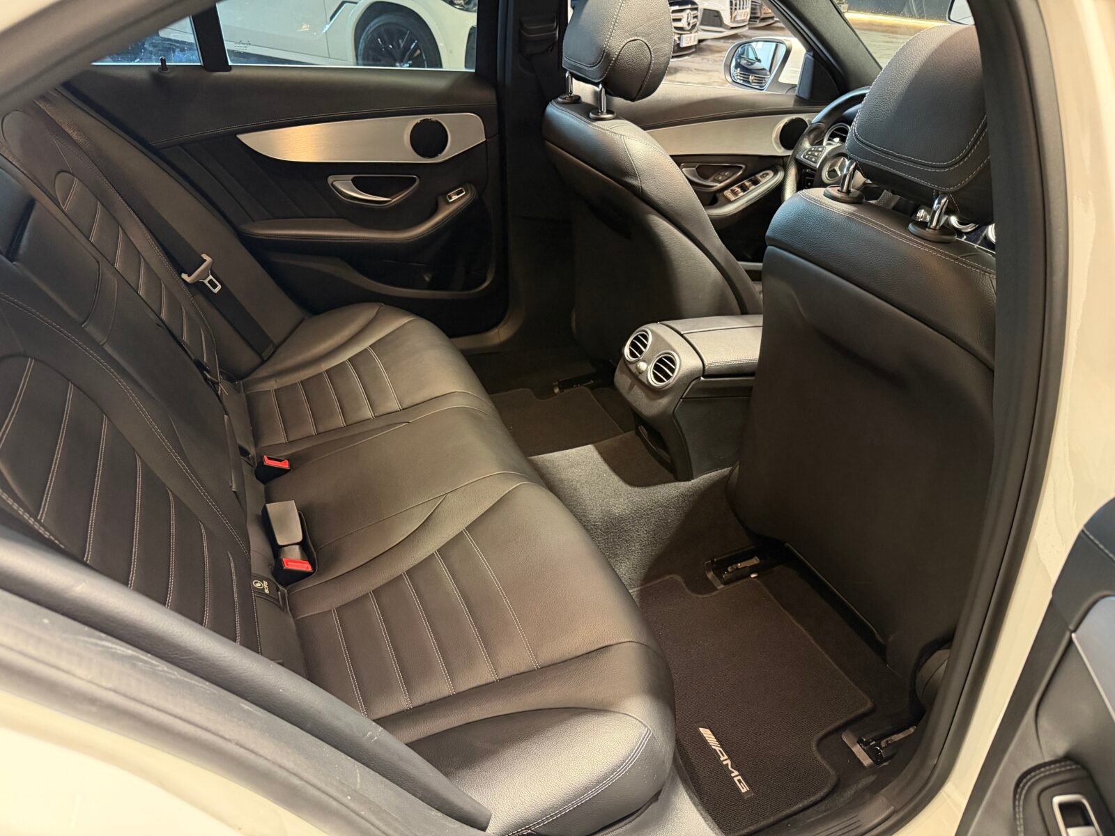 MERCEDES-BENZ C 220d AMG 170CV Motor MERCEDES CON CDENA IRROMPIBLE