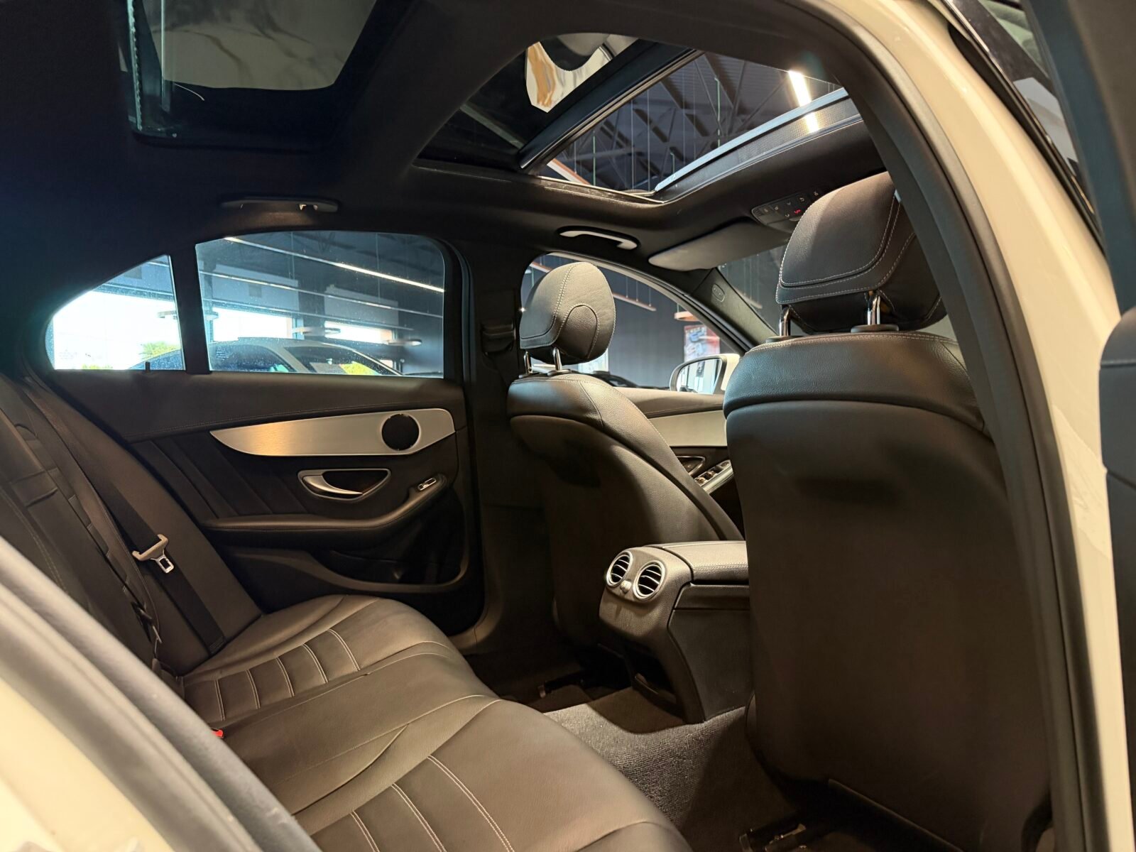 MERCEDES-BENZ C 220d AMG 170CV Motor MERCEDES CON CDENA IRROMPIBLE