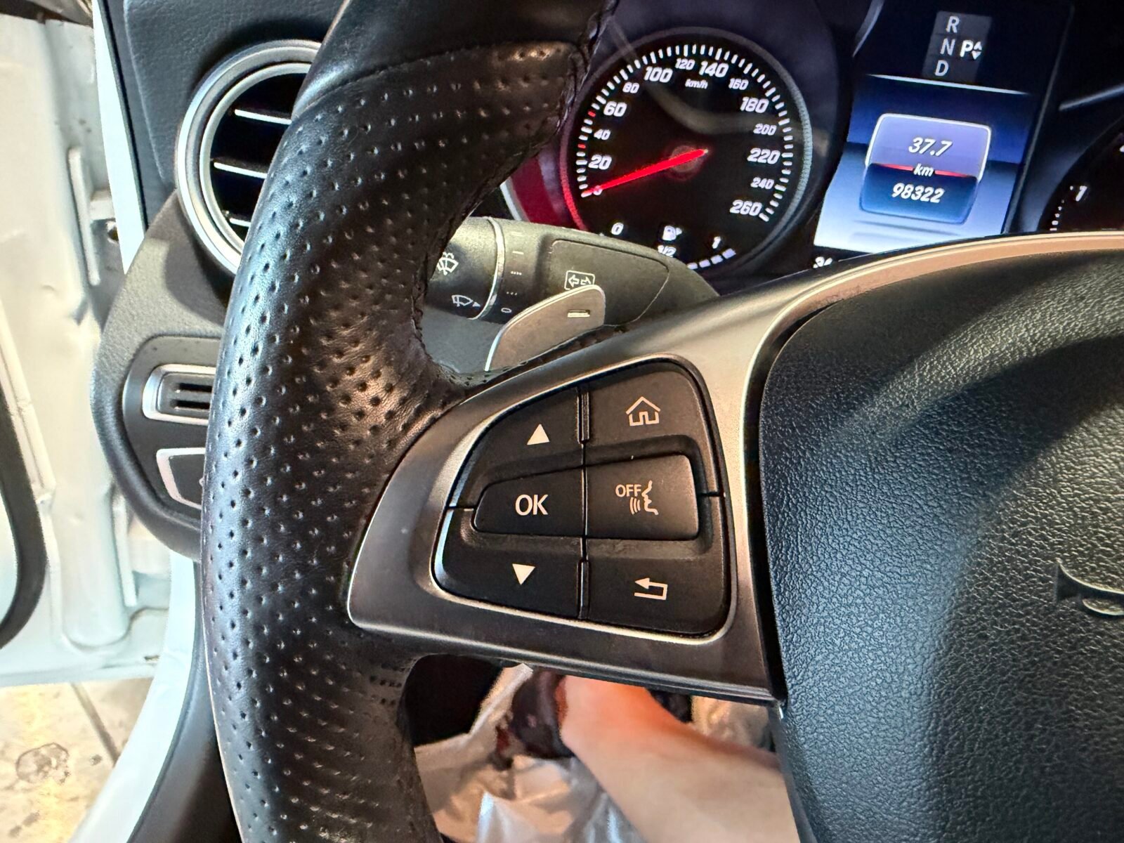 MERCEDES-BENZ C 220d AMG 170CV Motor MERCEDES CON CDENA IRROMPIBLE