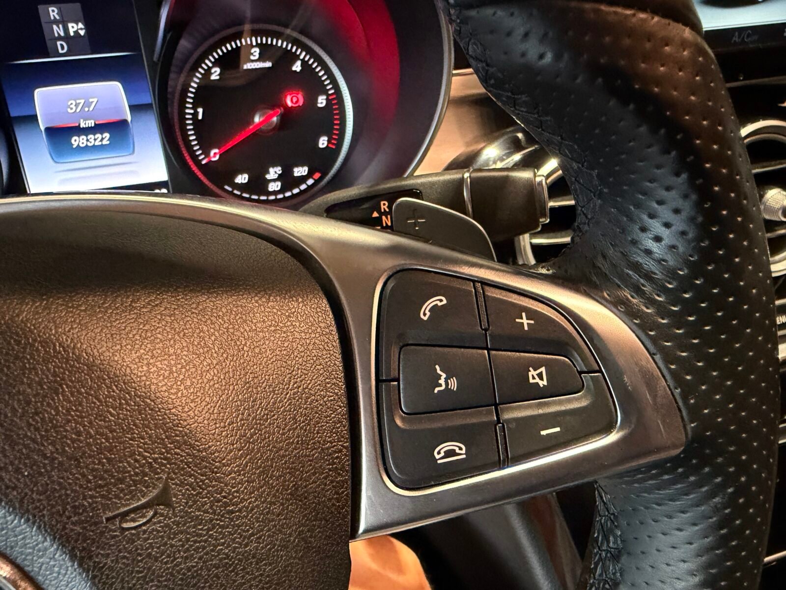 MERCEDES-BENZ C 220d AMG 170CV Motor MERCEDES CON CDENA IRROMPIBLE