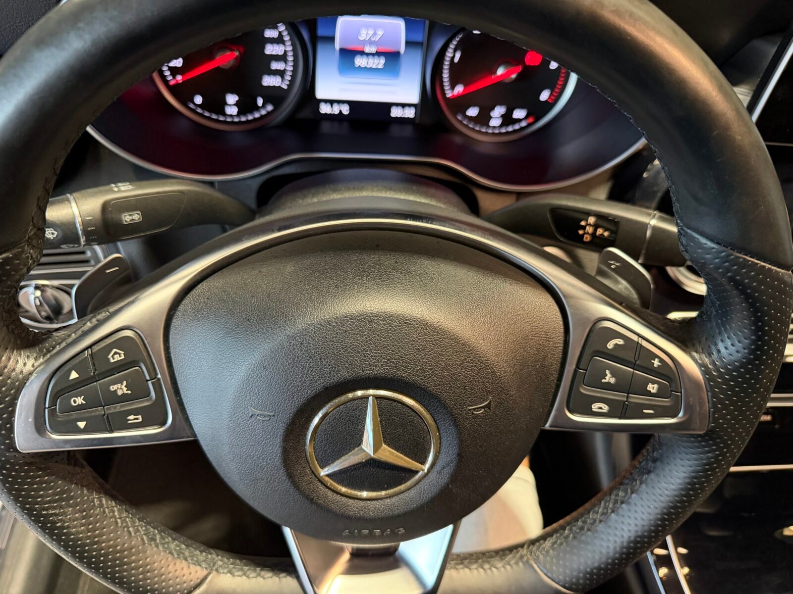 MERCEDES-BENZ C 220d AMG 170CV Motor MERCEDES CON CDENA IRROMPIBLE