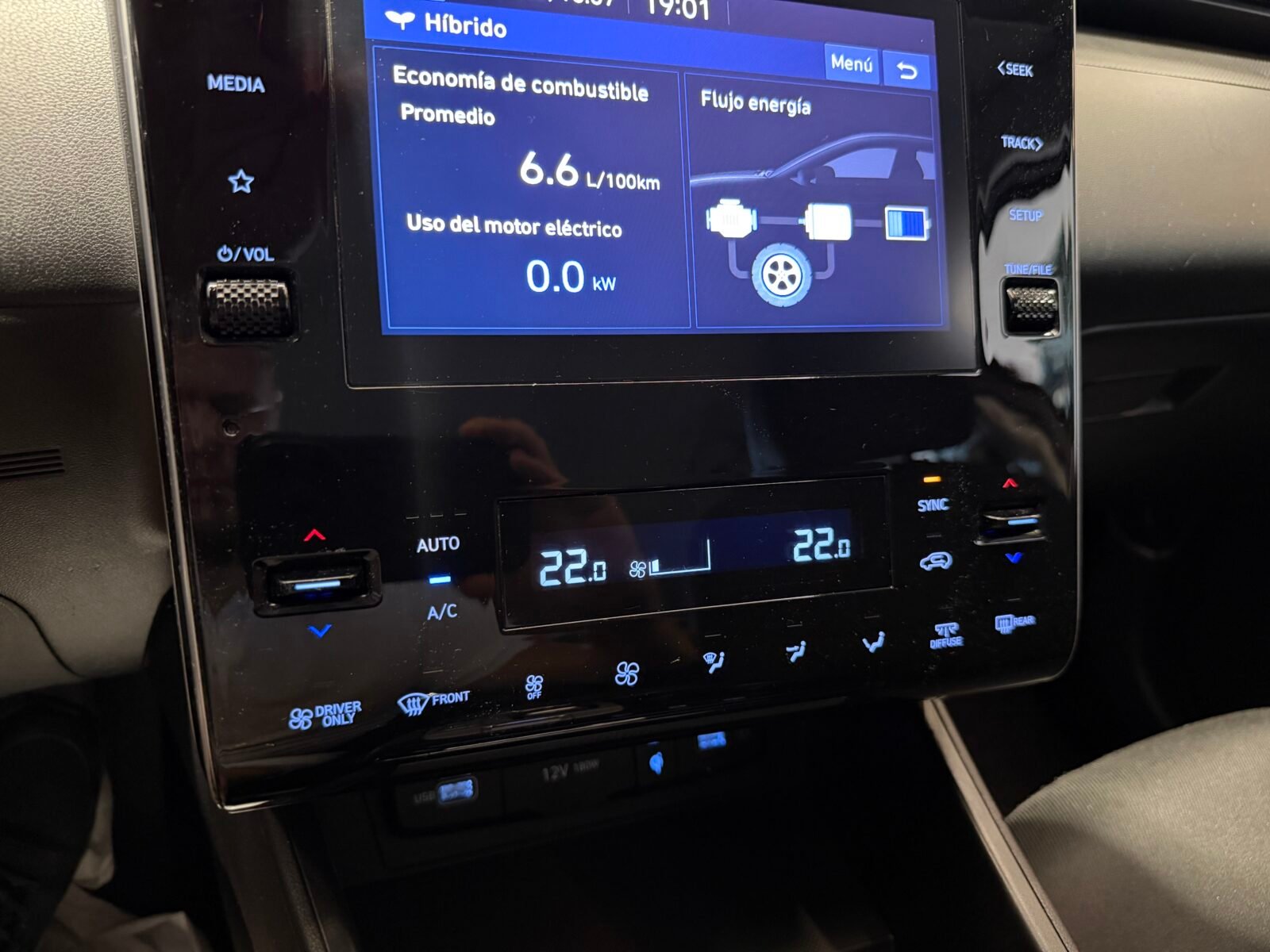 HYUNDAI TUCSON 1.6 TGDI 132kW 48V HEV MAXX AT Teal 4x2