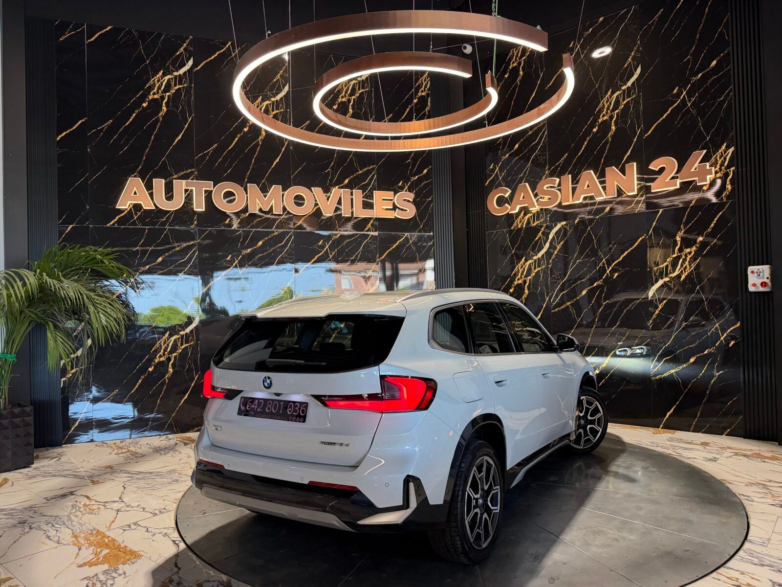 BMW  X1 2.0 150CV X Line Motor con cadena IRROMPIBLE