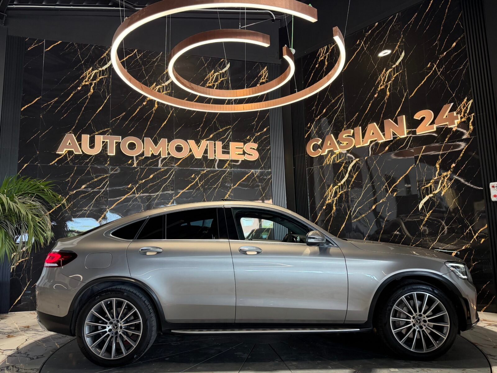 MERCEDES-BENZ GLC Coupé 300d 4MATIC AMG FULL