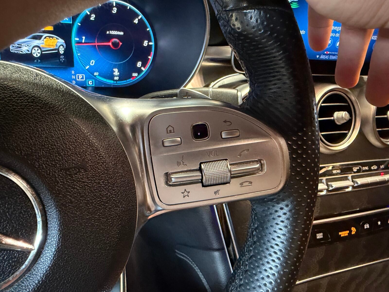 MERCEDES-BENZ GLC Coupé 300d 4MATIC AMG FULL