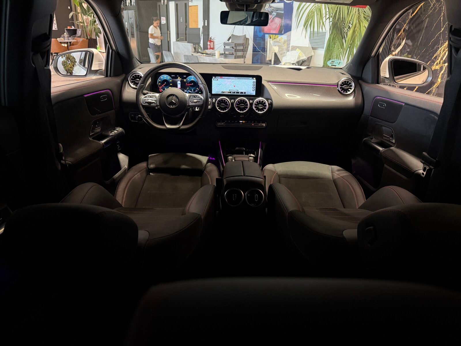 MERCEDES-BENZ GLA 200D 150cv AMG Motor MERCEDES con CADENA IRROMPIBLE