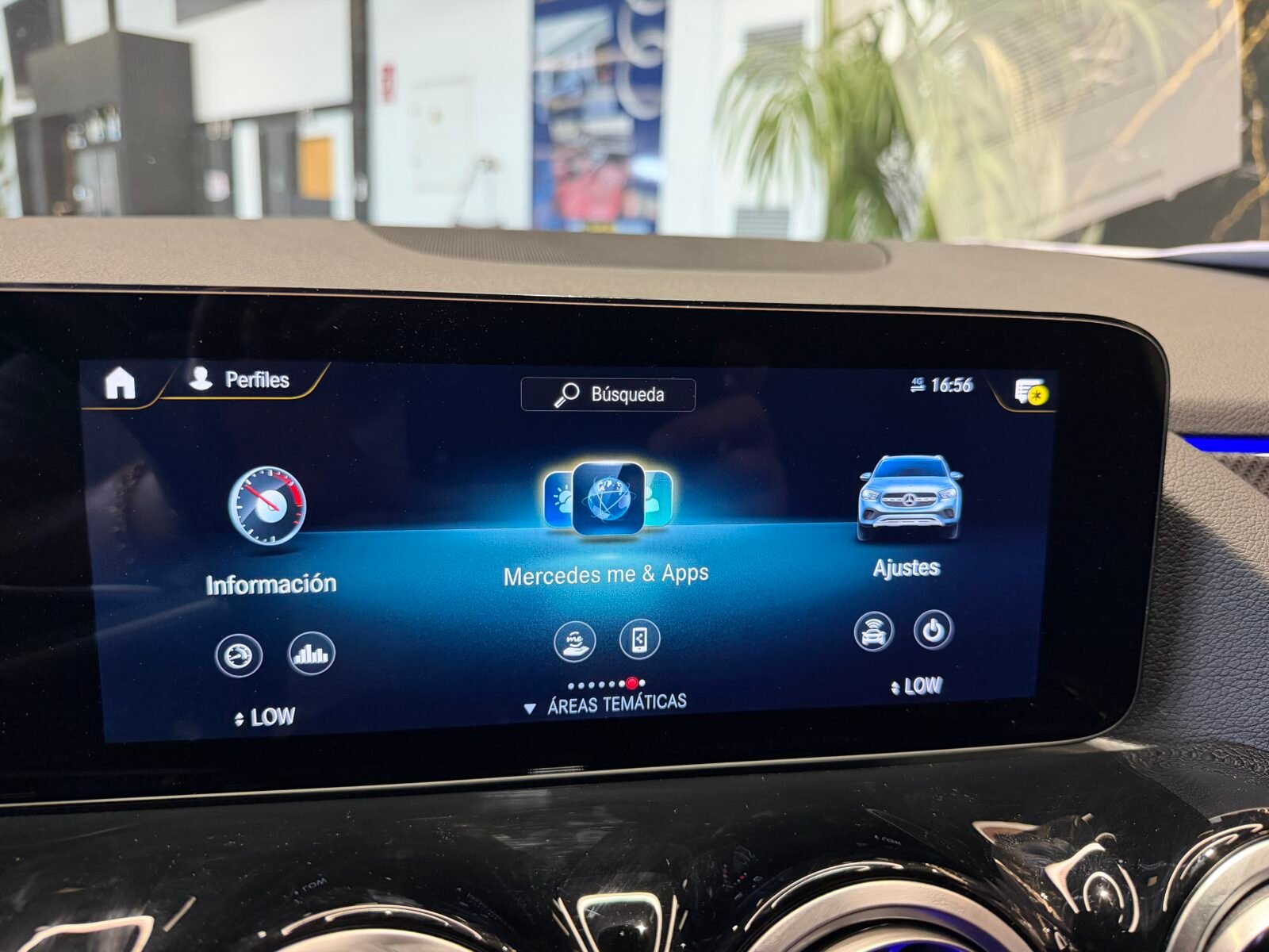 MERCEDES-BENZ GLA 200D 150cv AMG Motor MERCEDES con CADENA IRROMPIBLE