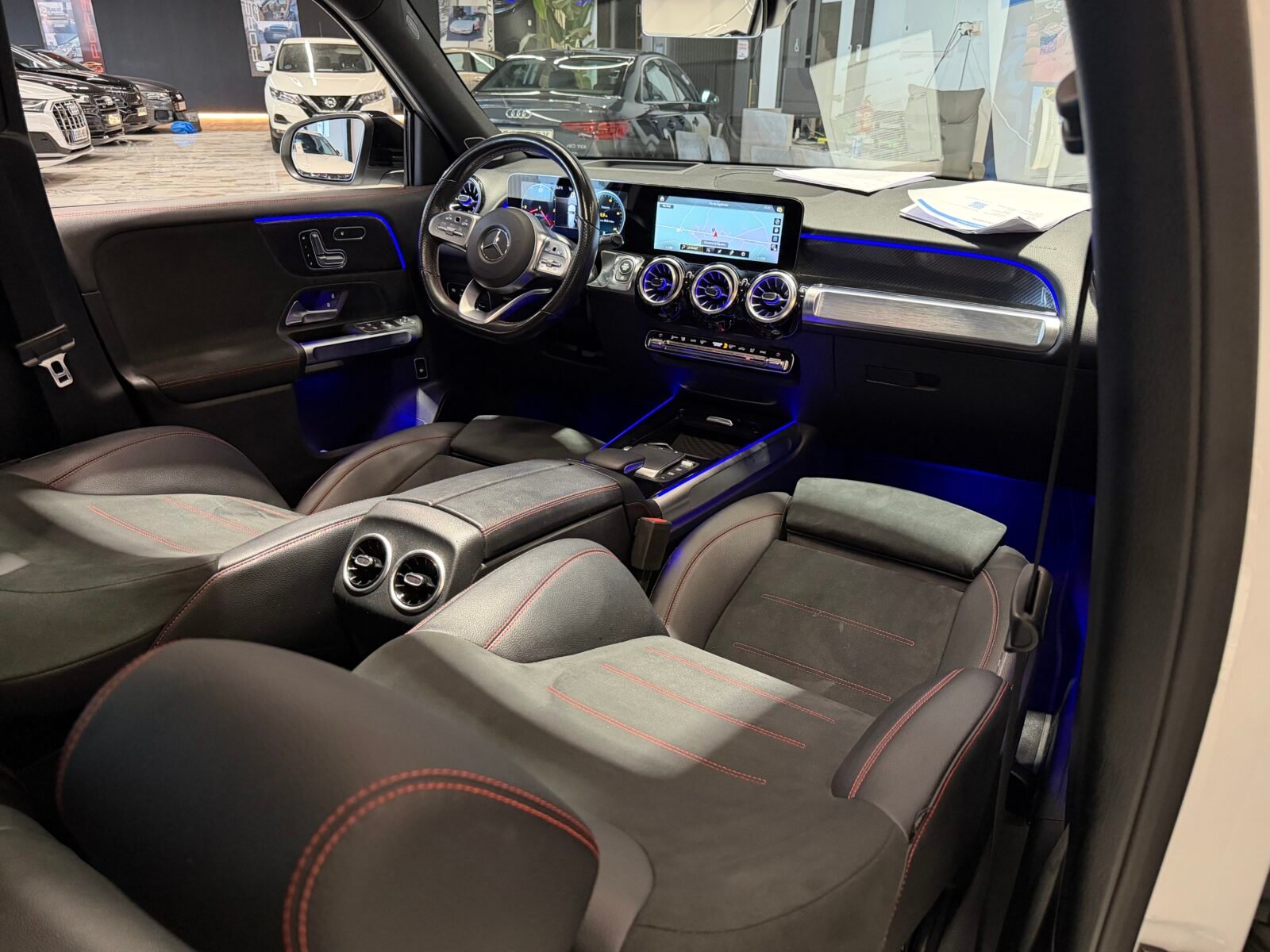 MERCEDES-BENZ GLB 220 D 4MATIC DCT 140KW 190CVAMG Motor MERCEDES con CADENA IRROMPIBLE