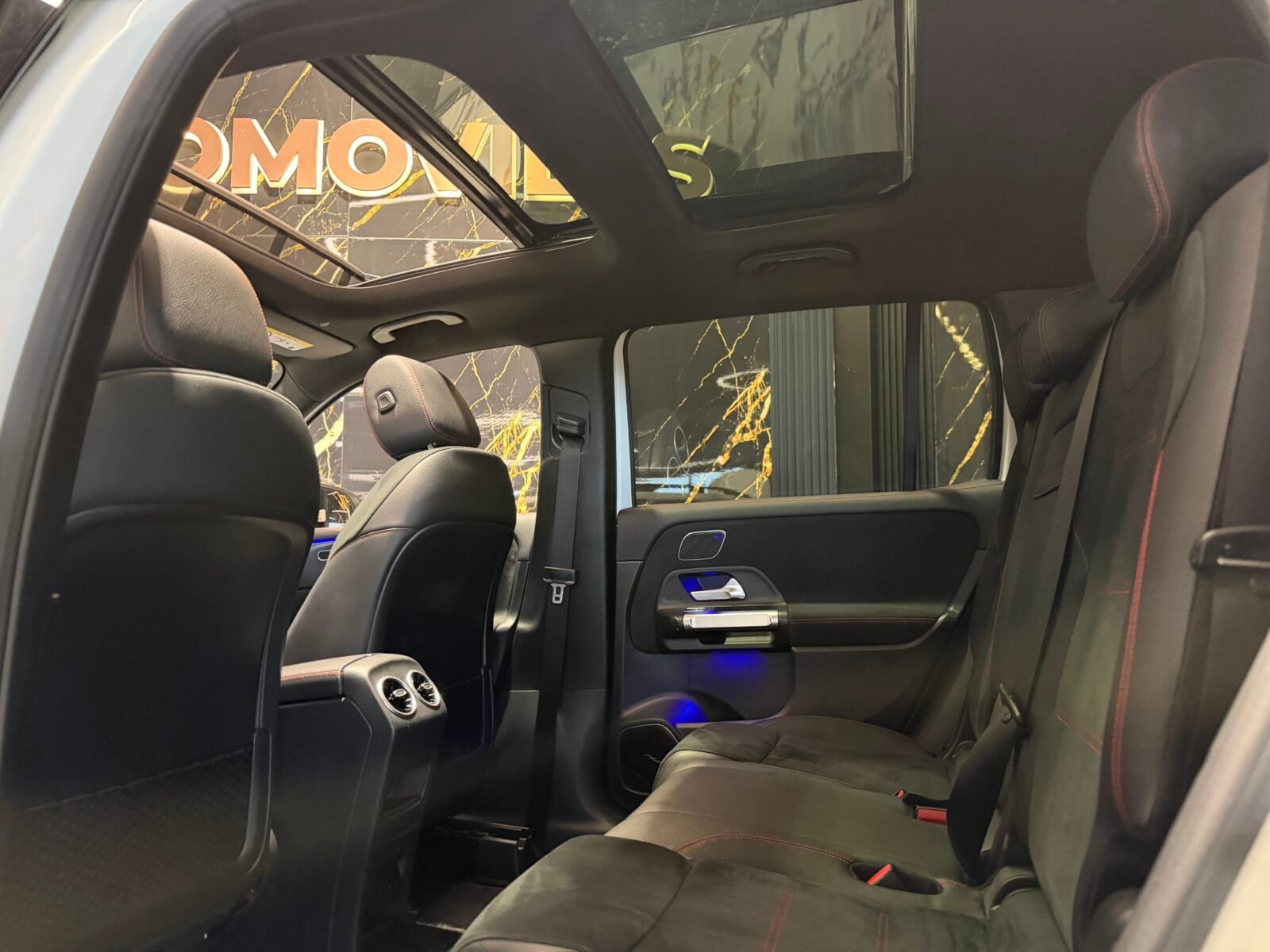 MERCEDES-BENZ GLB 220 D 4MATIC DCT 140KW 190CVAMG Motor MERCEDES con CADENA IRROMPIBLE