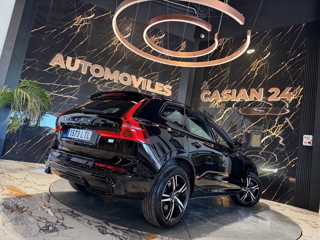 VOLVO XC60 2.0 T6 AWD Recharge Ultimate Dark Auto