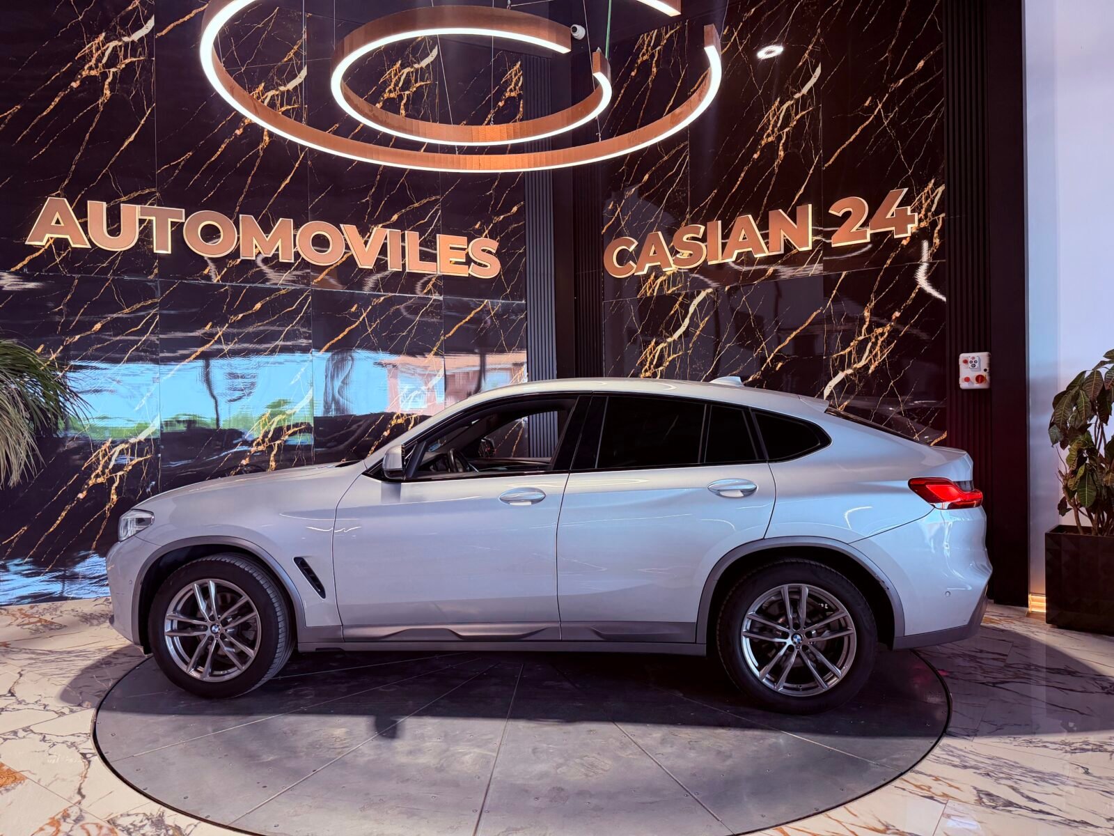 BMW X4 xDrive20d M Paket 190CV MOTOR CON CADENA IRROMPIBLE